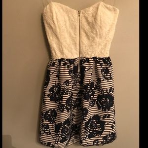 BRAND NEW Strapless dress